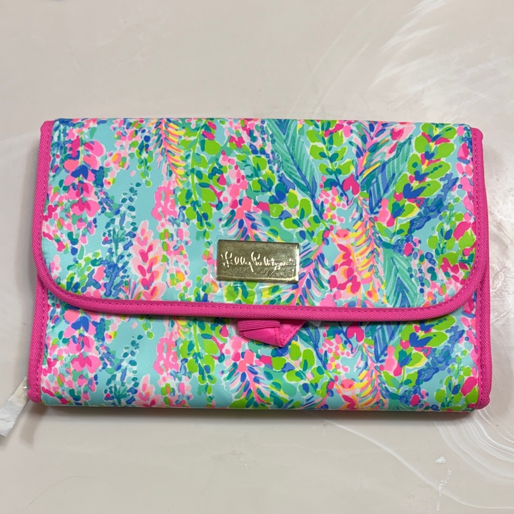 NWT Lilly Pulitzer Hanging Cosmetic Bag Catch the Wave